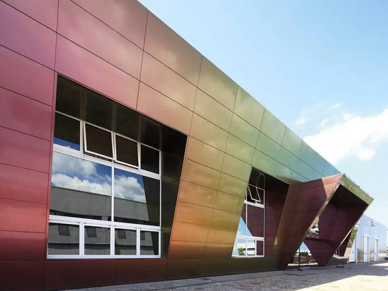 mașină de panouri publicitare exterioare din aluminiu-plastic